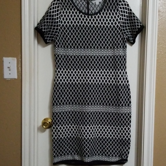 New York and company body Hugging sweater dress - Picture 2 of 6